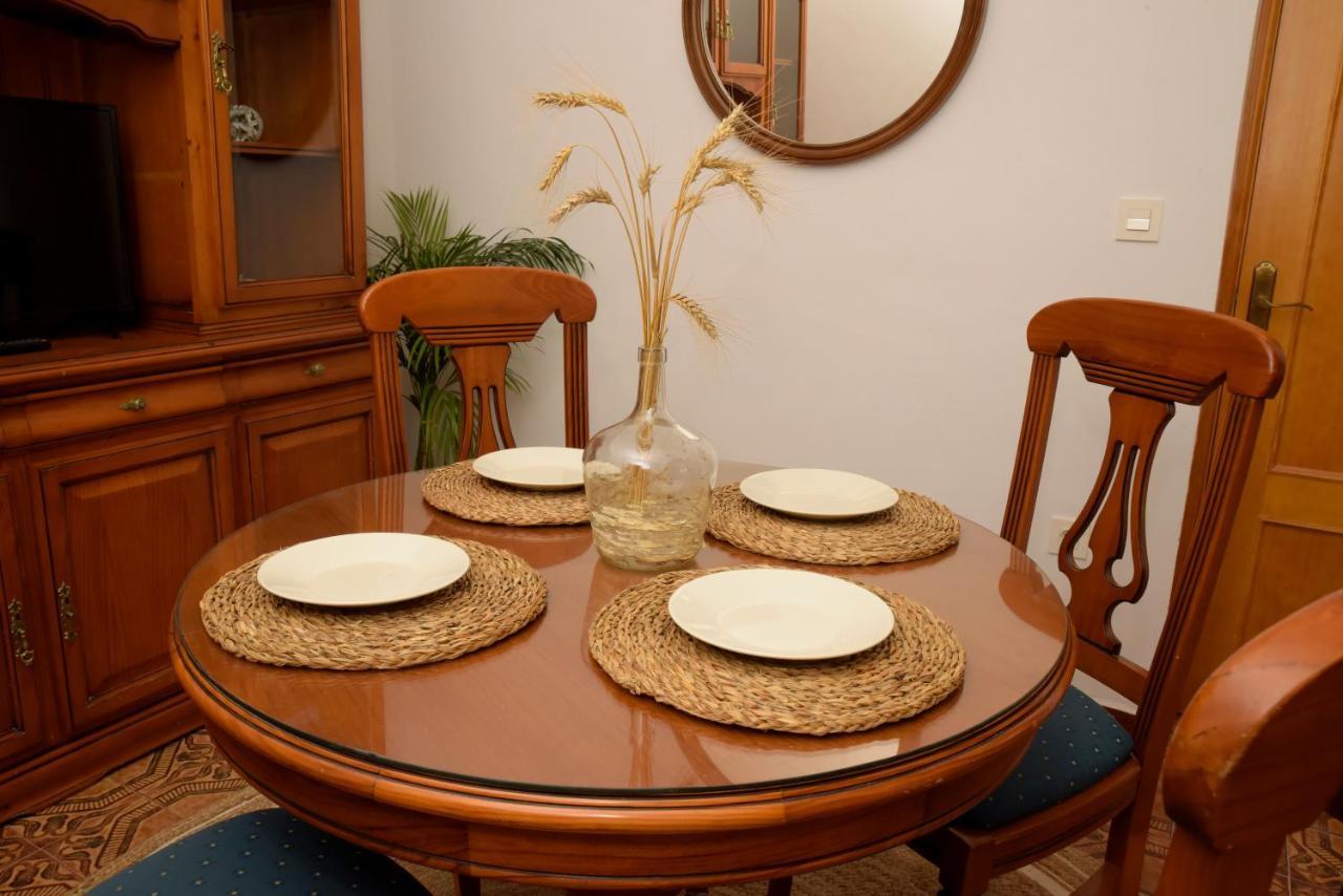 Casa Manria En Conil Con Piscina, Hasta 6 Personas *
